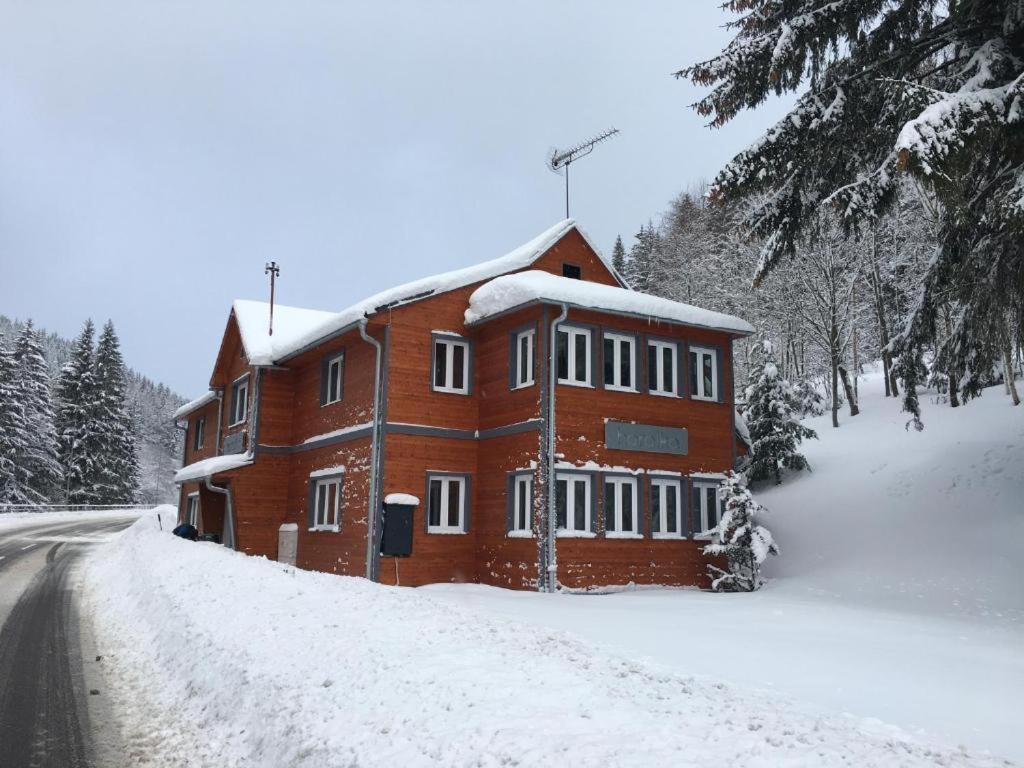 Apartman Horalka 7 V Peci Pod Snezkou Pec pod Snezkou Esterno foto